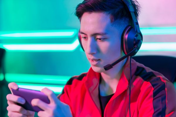 Mobile esports games 2026