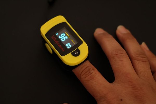 wearable blood oxygen monitor